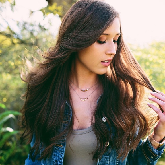 Meet your Posher, Brianna - Picture 3 of 4